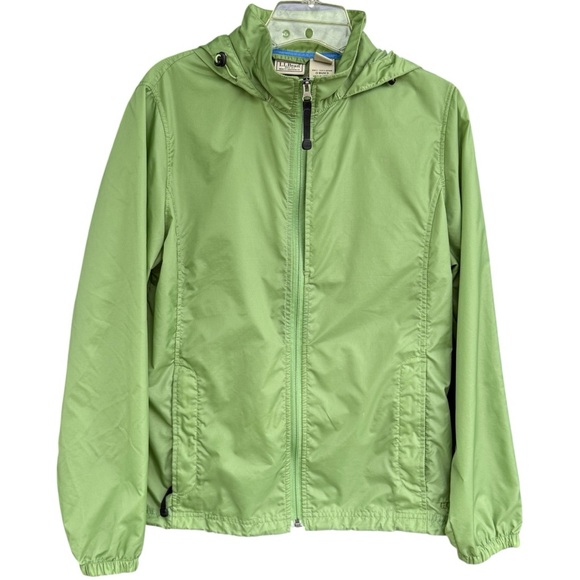 L.L. Bean Jackets & Blazers - LL Bean | 100% Nylon Jacket | M